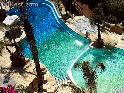 Four Seasons Hotel 41